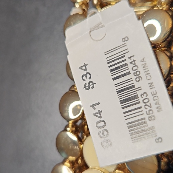 NWT Cookie Lee Cream And Goldtone Circles Stretch Bracelet - Picture 5 of 6